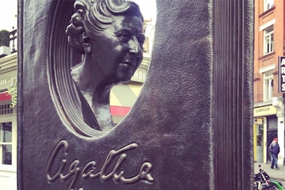 Inline Statue Memorial