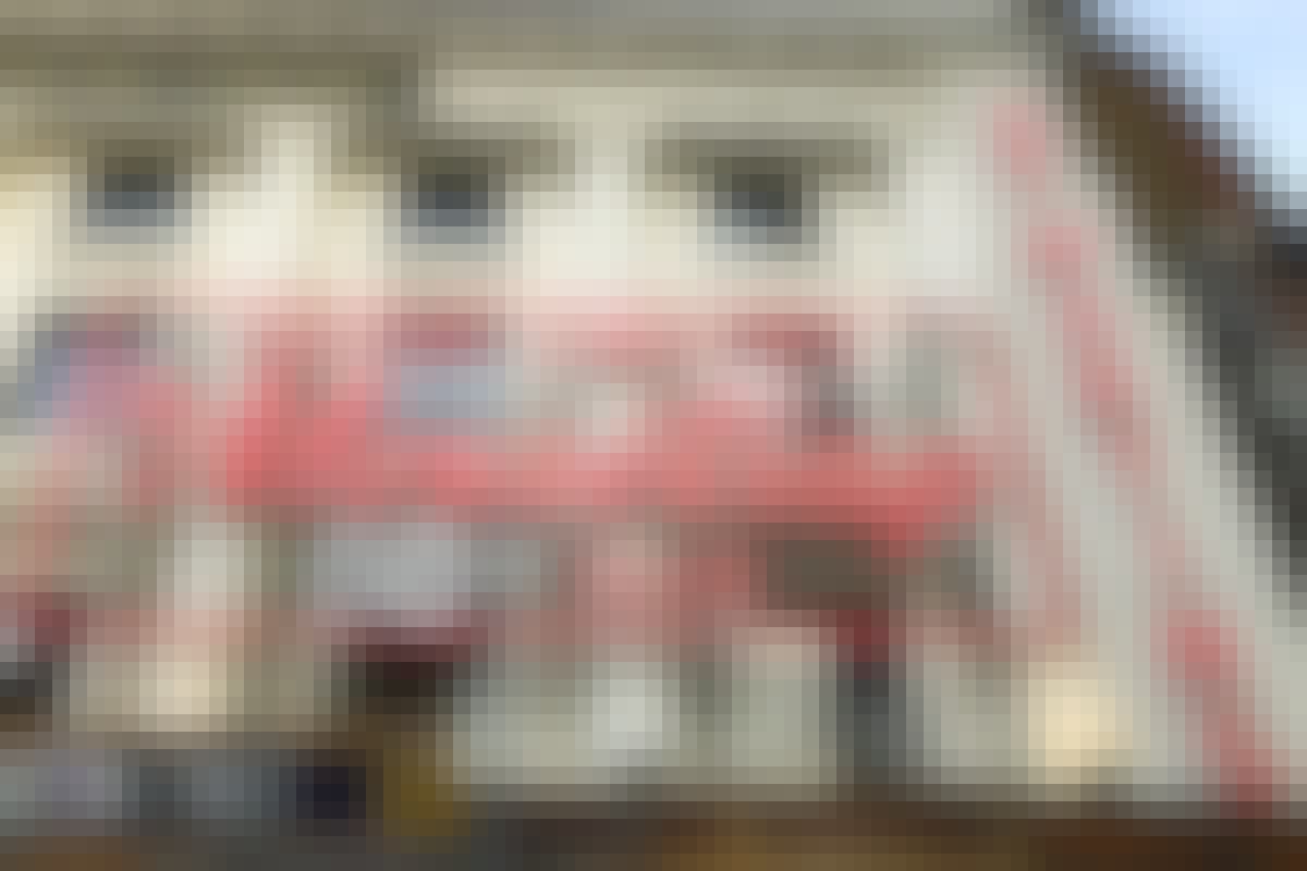 L Inline 68th Signage