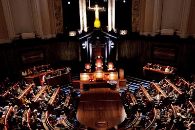 Thumbnail Witness Stage